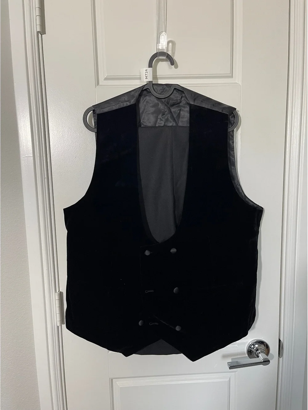 Suits for Men Size LG Black Velvet 3 Pieces Notch Lapel M724